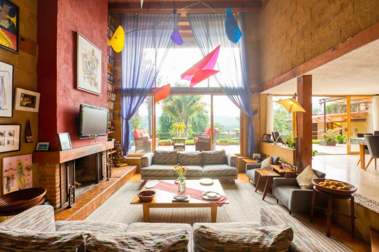 La Joya Del Viento Bed & Breakfast Valle de Bravo Luaran gambar