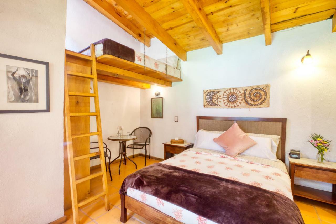 La Joya Del Viento Bed & Breakfast Valle de Bravo Luaran gambar