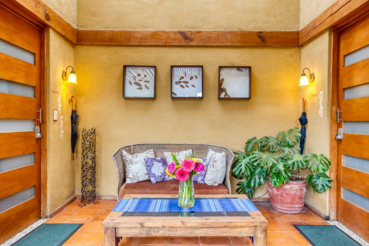 La Joya Del Viento Bed & Breakfast Valle de Bravo Luaran gambar